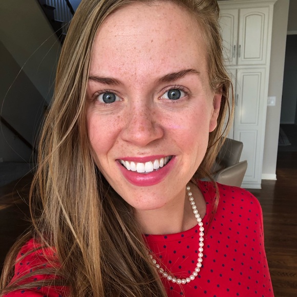 Meet your Posher, Kayla - Picture 1 of 2